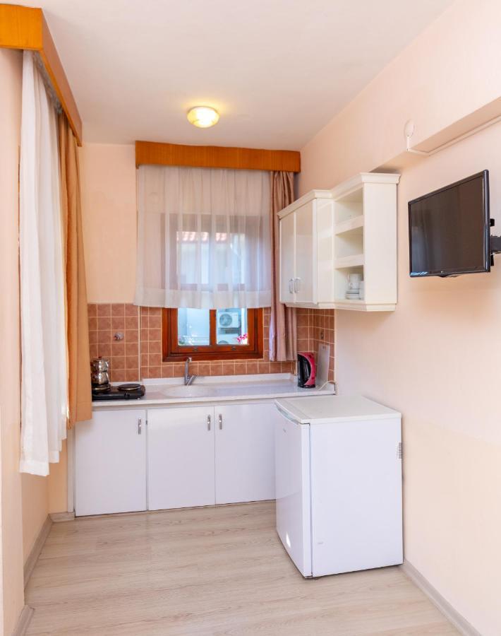 מרמריס Uestuen Apart מראה חיצוני תמונה